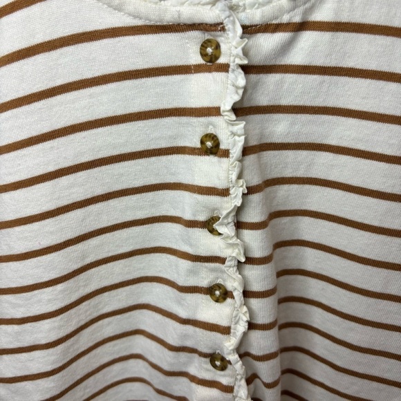 Women’s’ J. Crew Factory Striped ruffle-collar henley, size: XS. Tan and white - Picture 2 of 4